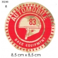 Ecusson automobile rond casque rouge