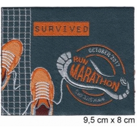 Écussons running survived marathon