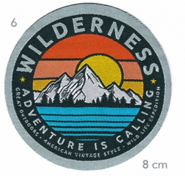 Écusson Montagne Rond Wilderness