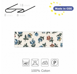 Biais petites fleurs sur fond écru
